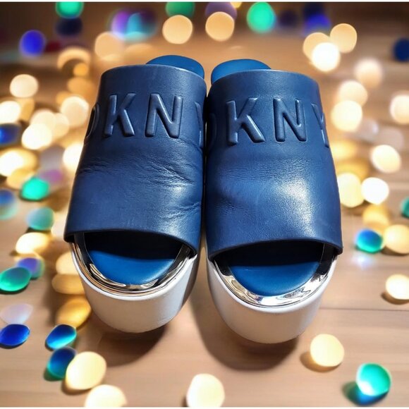 Slip On Sandles DKNY Leather Mules Blue White Chunky Heel Women USA7.5 EU38 UK 5 - Picture 2 of 8